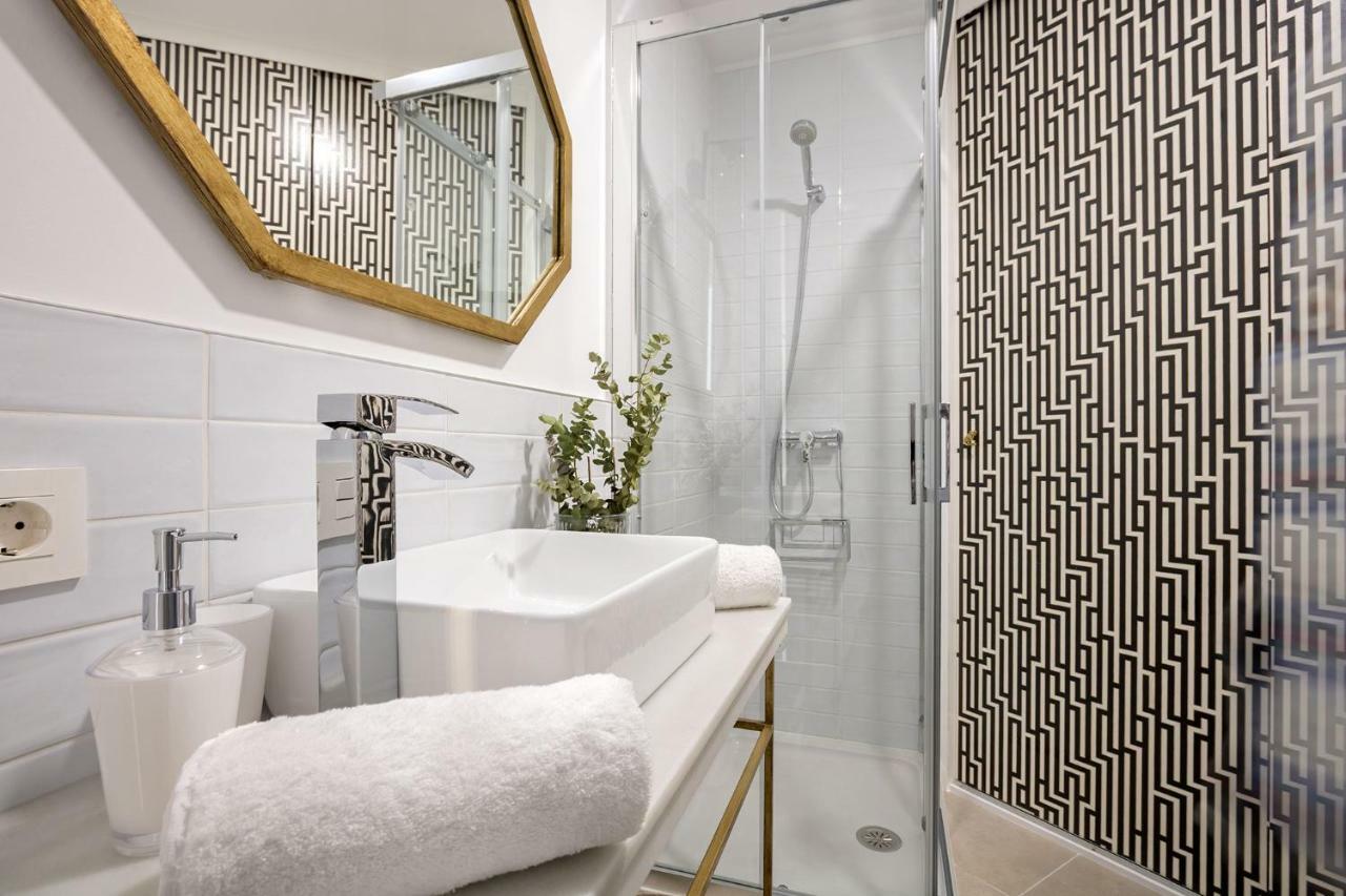 Ohliving Santa Cruz Lägenhet Sevilla Exteriör bild